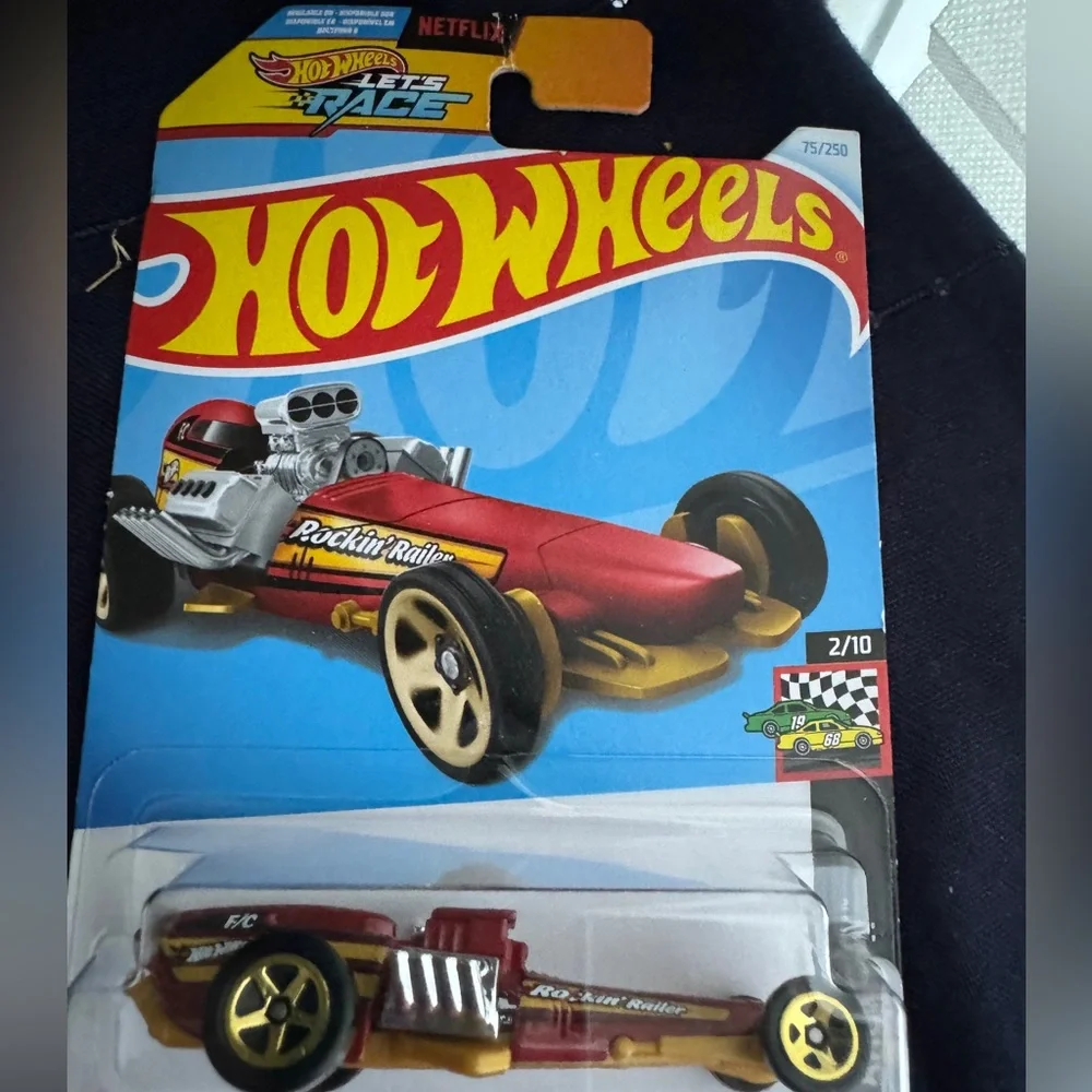 Hot Wheels Rockin Railer Racing car ๐๏ธ - Picture 3 of 4